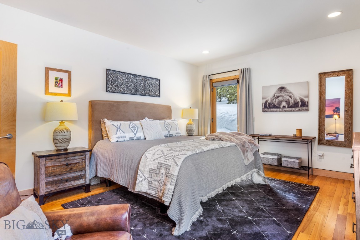 214 W Pine Cone Terrace