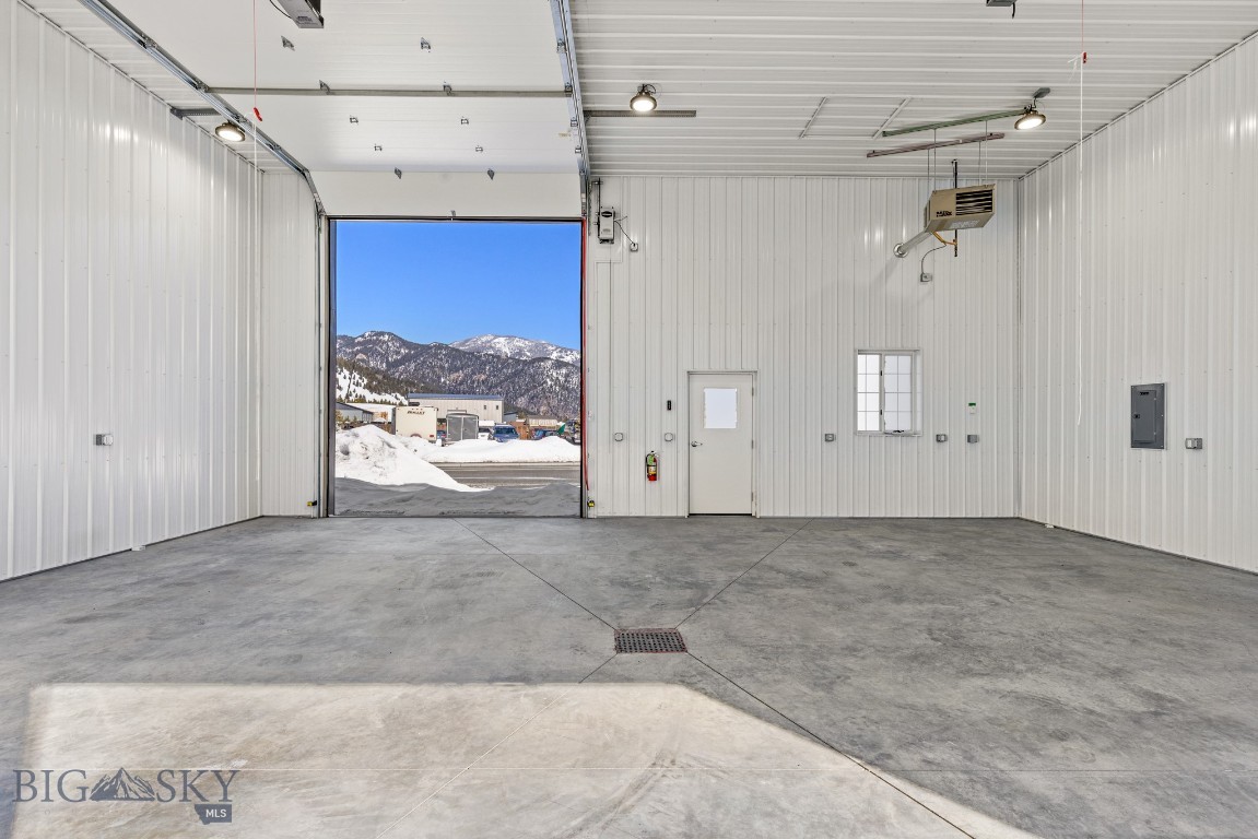 124 Running Iron Road