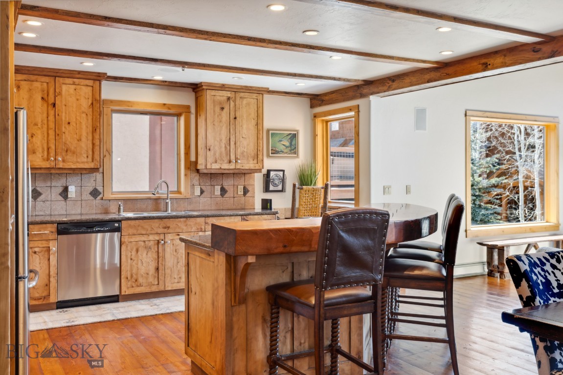 21 Black Eagle Rd 26