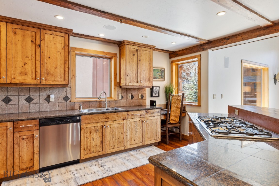 21 Black Eagle Rd 26