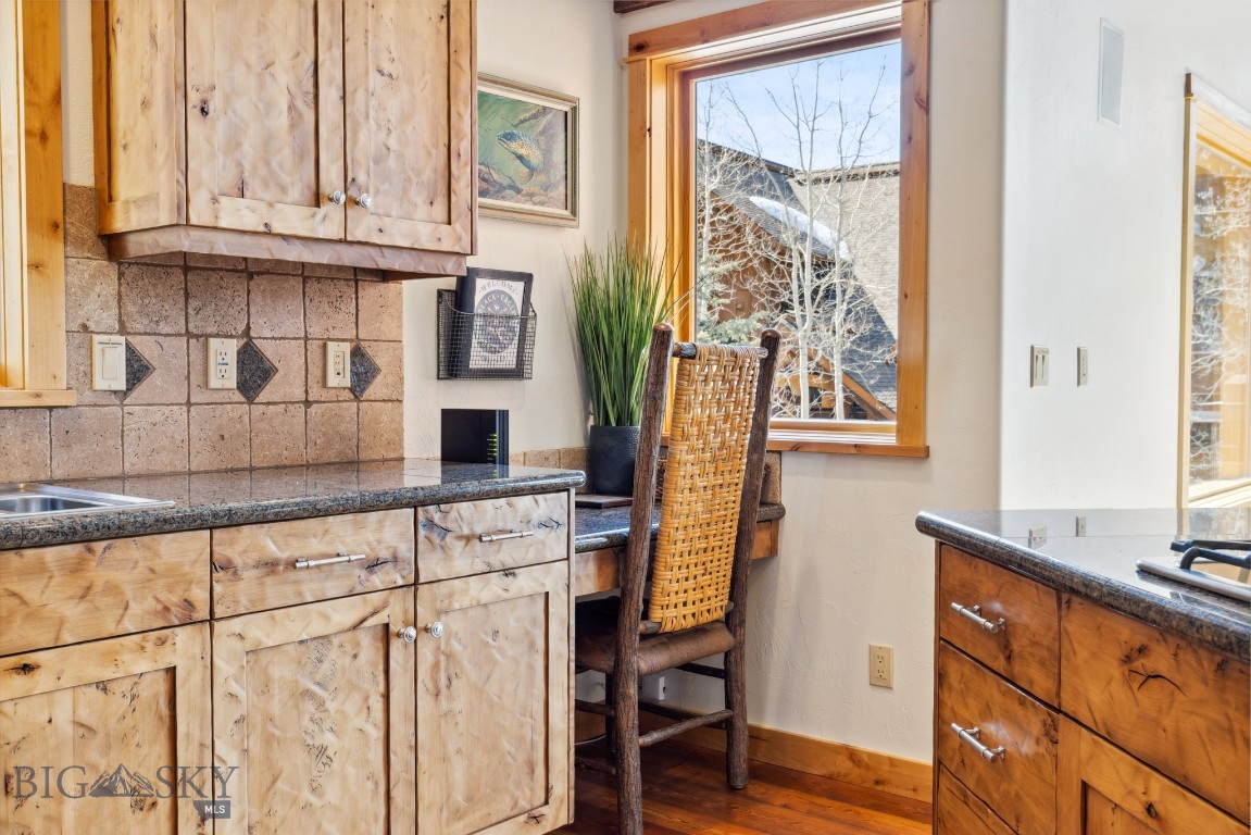 21 Black Eagle Rd 26