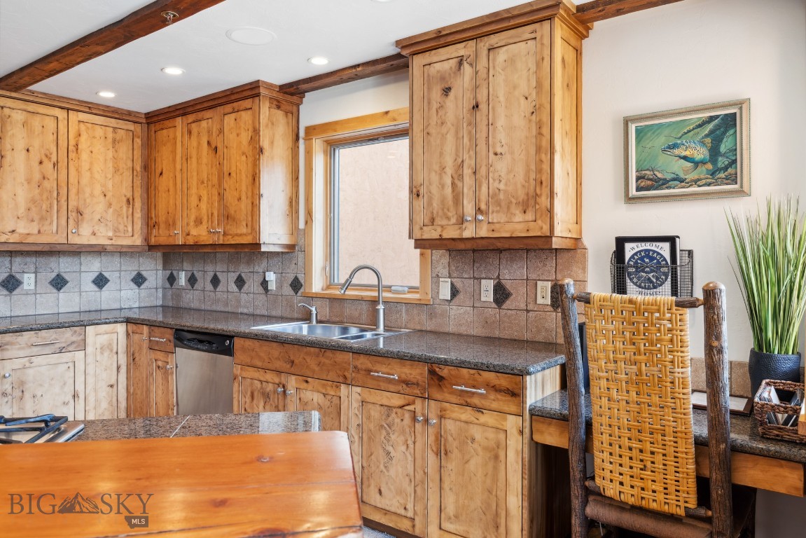 21 Black Eagle Rd 26