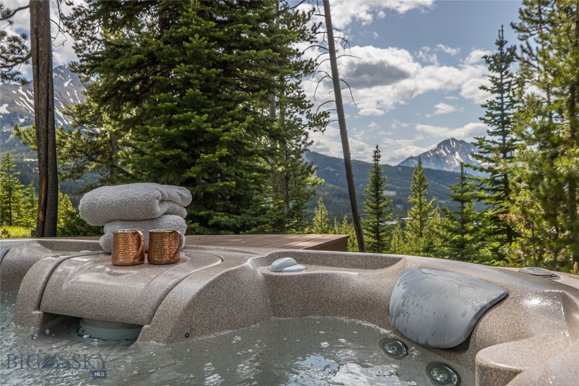 141 Ulerys Lake Road