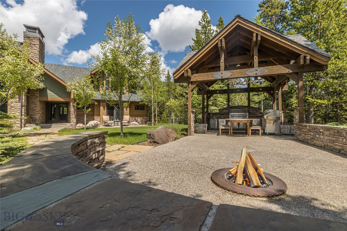 141 Ulerys Lake Road