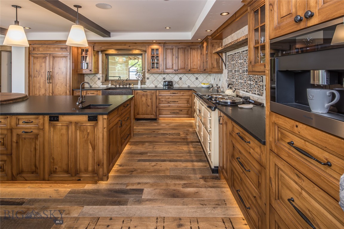 141 Ulerys Lake Road