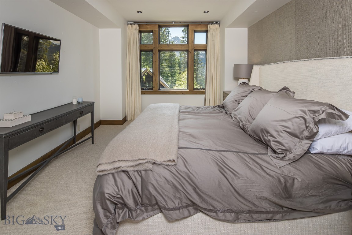 141 Ulerys Lake Road