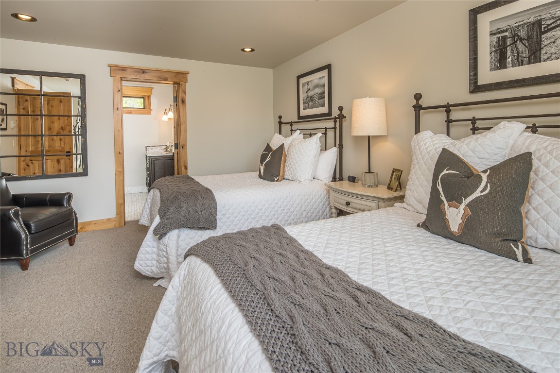 141 Ulerys Lake Road