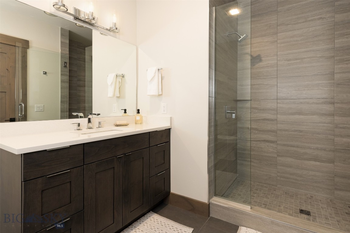 2D Summit View - 302D