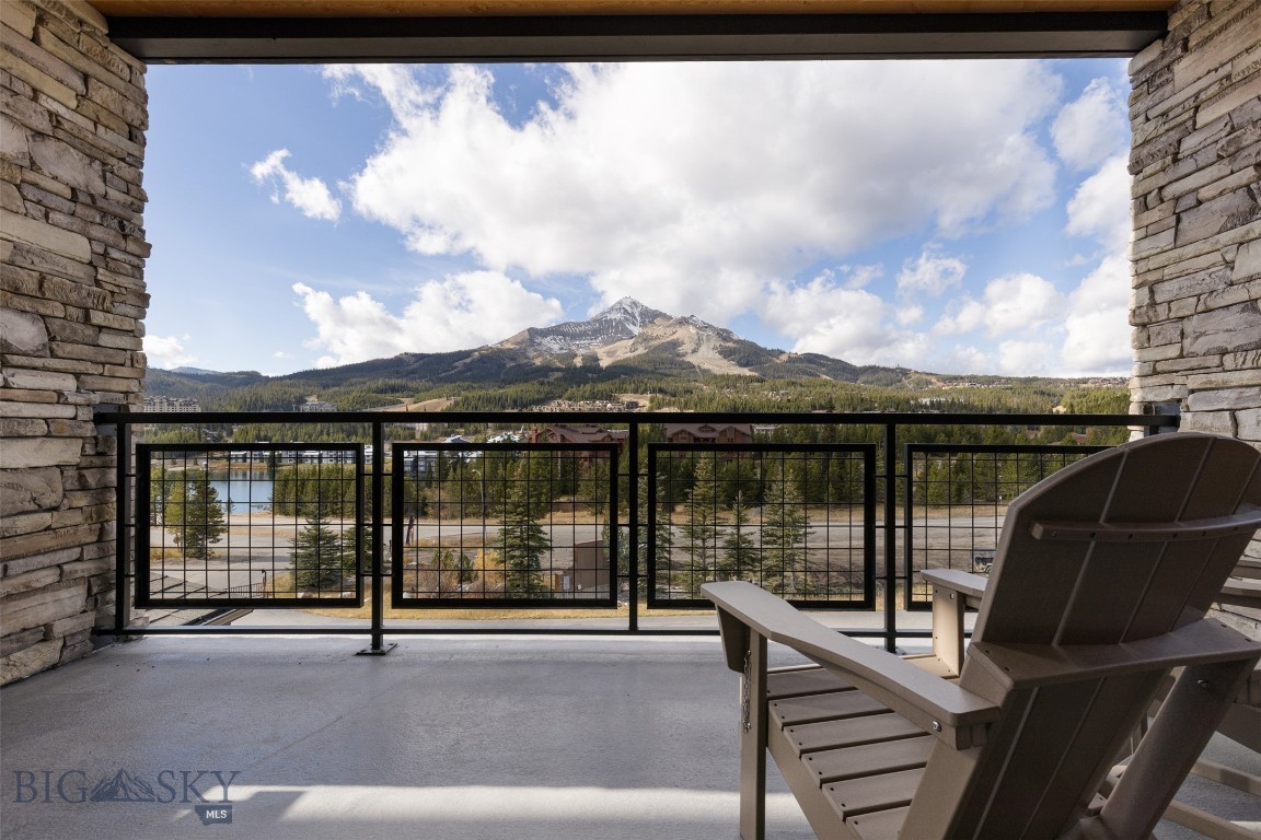 2D Summit View - 302D