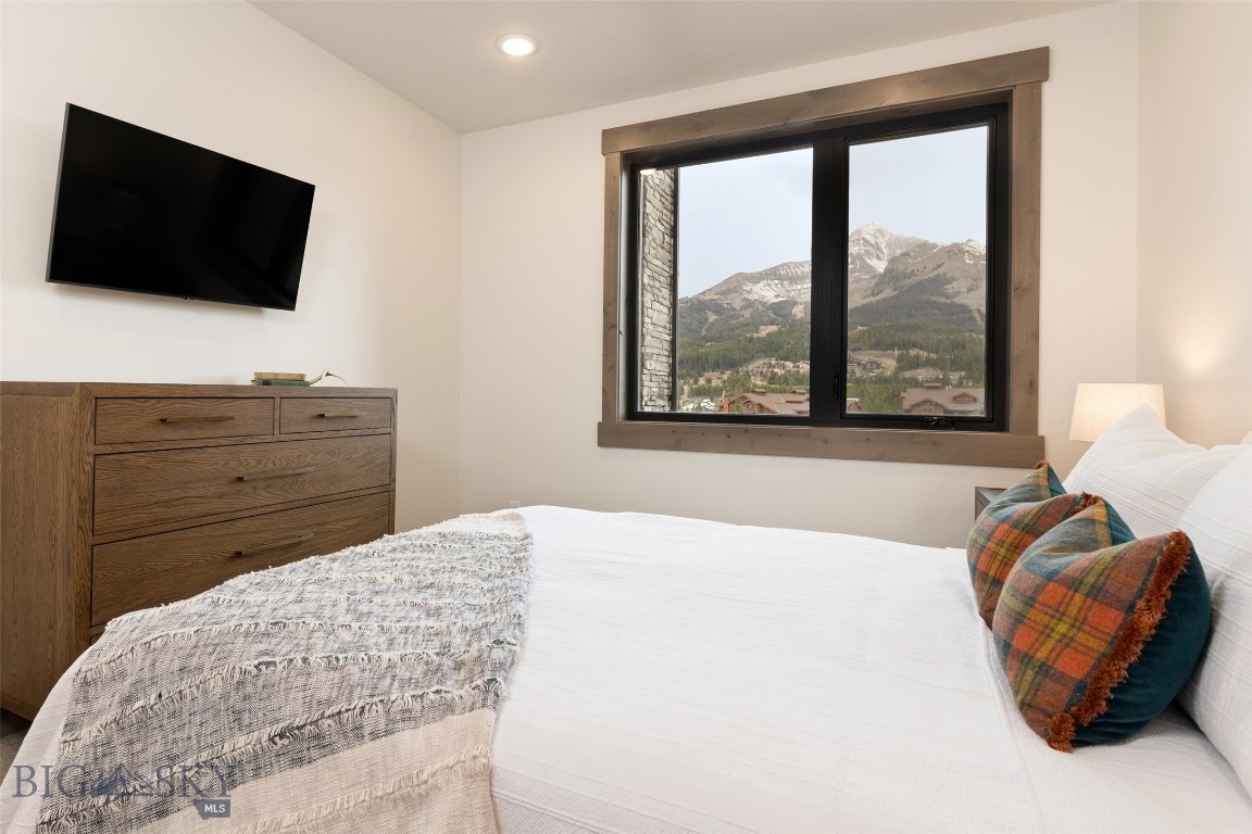 2D Summit View - 302D