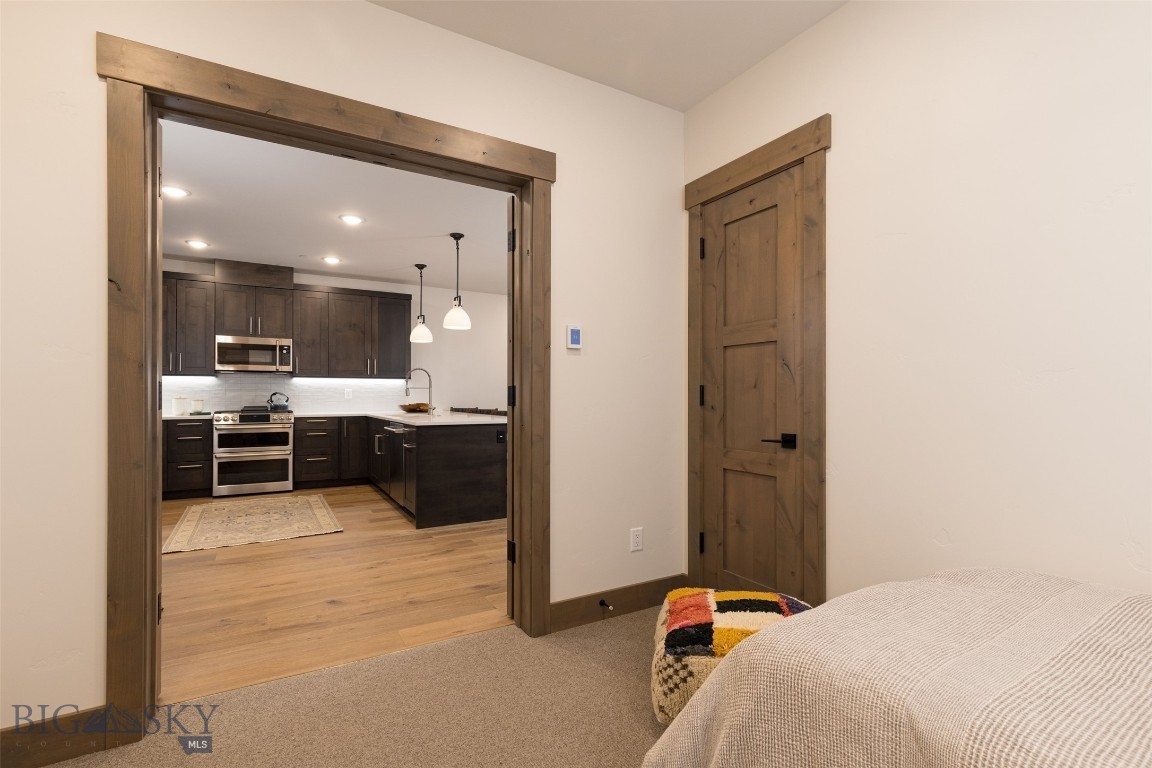 2D Summit View - 302D