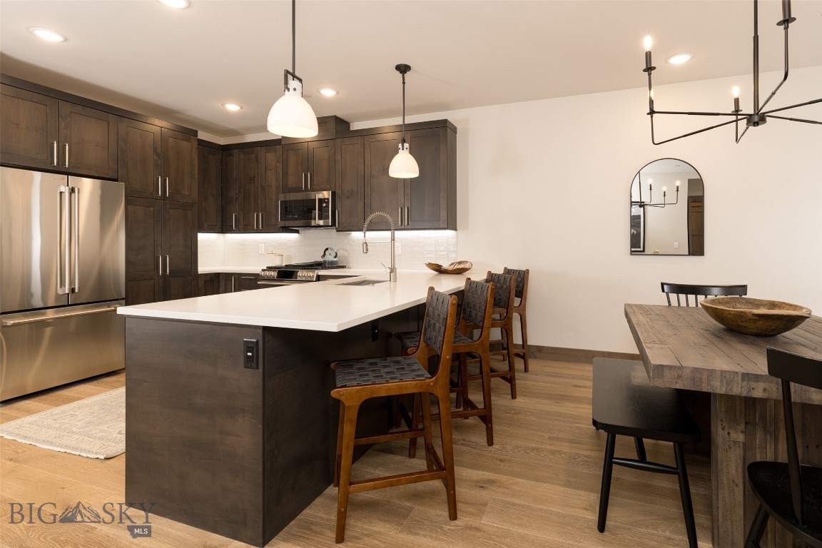 2D Summit View - 302D