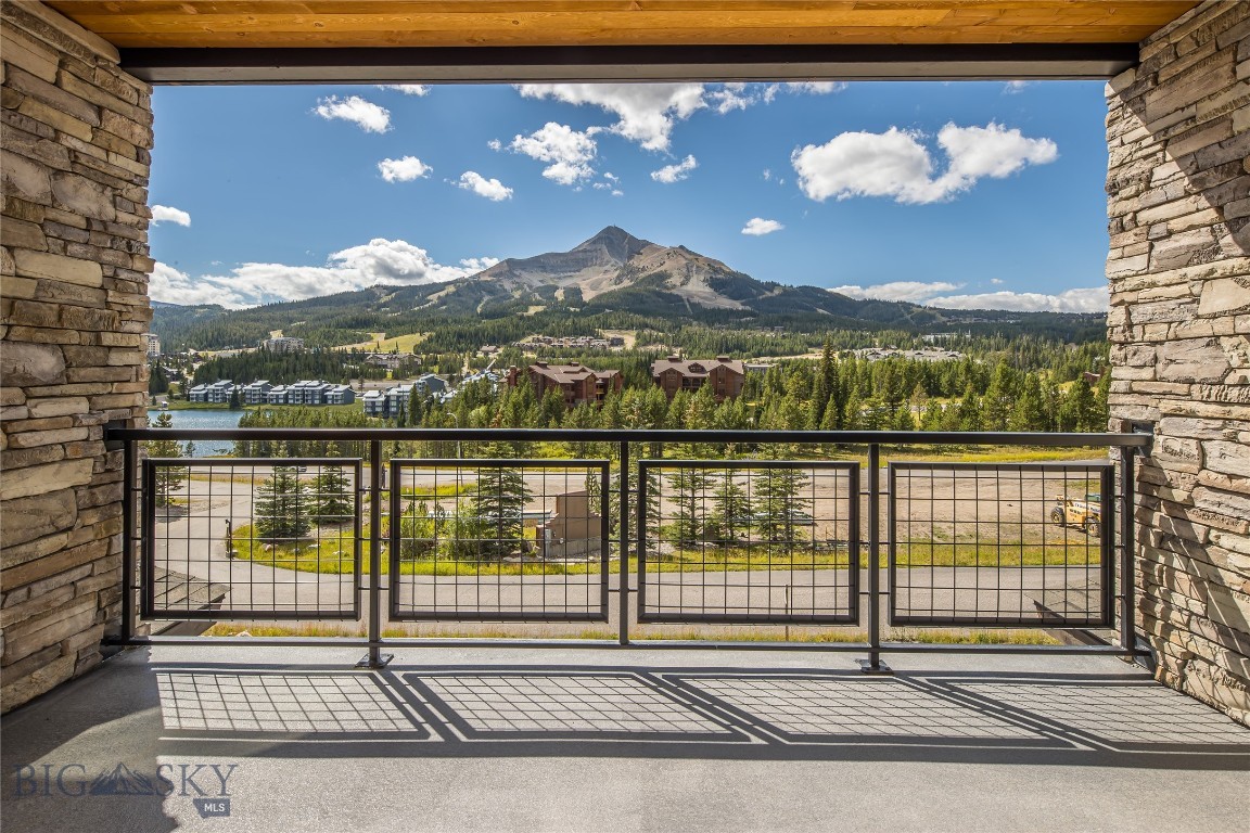 2D Summit View - 402D