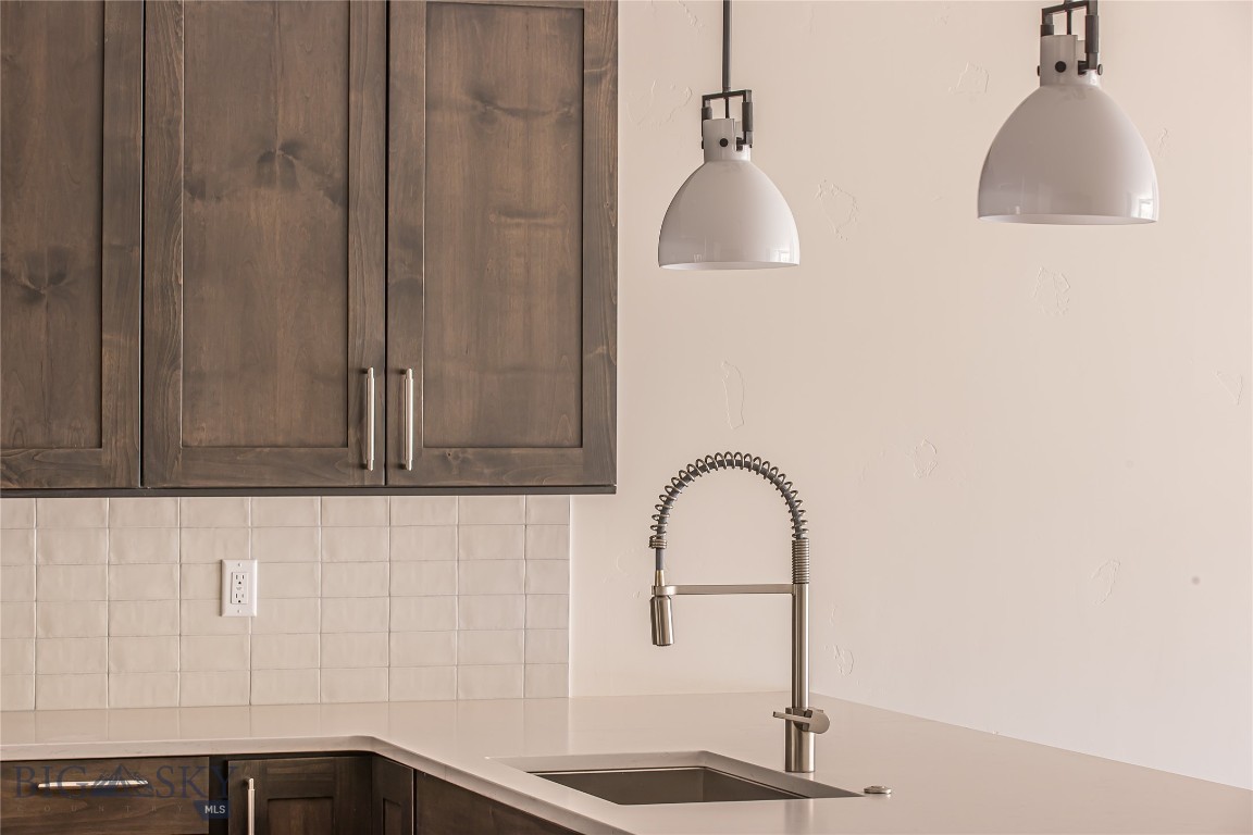 2D Summit View - 402D