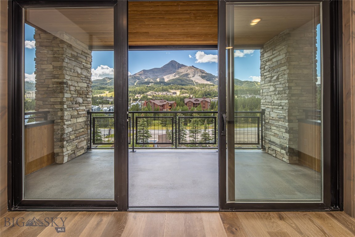 2D Summit View - 402D