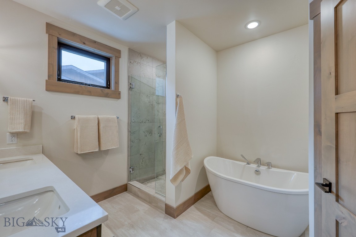 2D Summit View - 403D