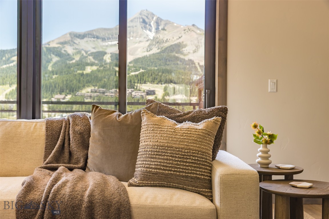2D Summit View - 403D