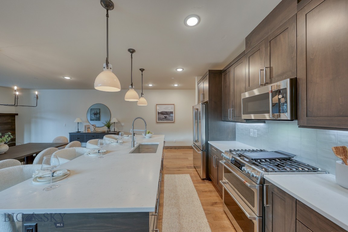 2D Summit View - 403D