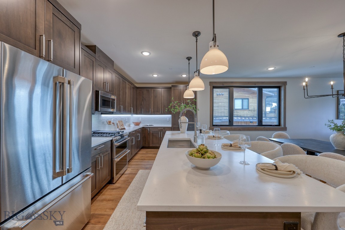 2D Summit View - 403D