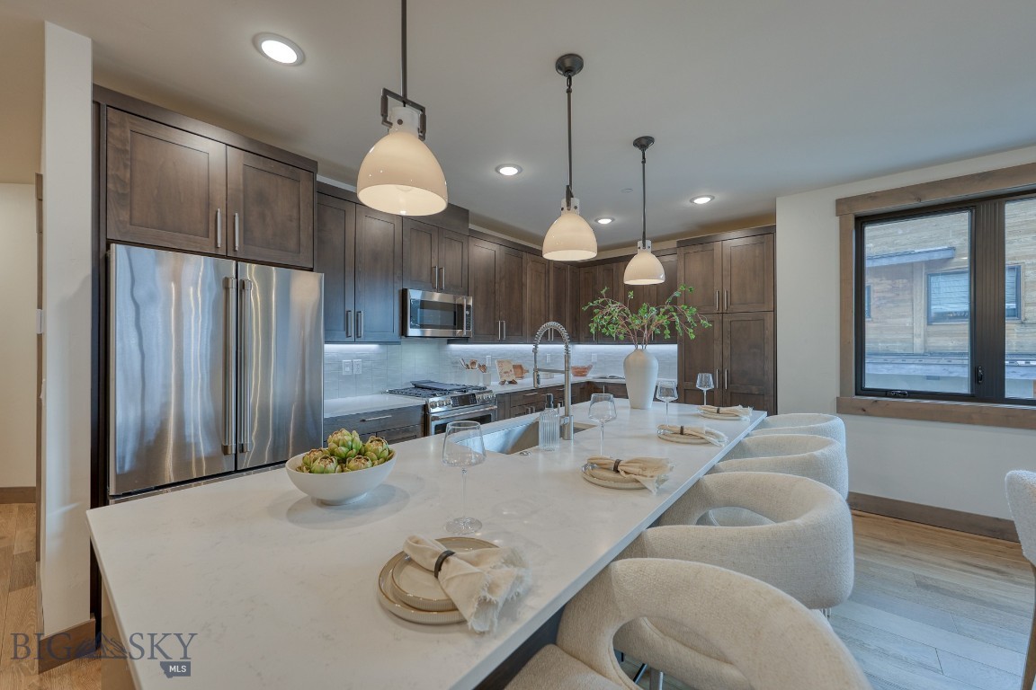 2D Summit View - 403D