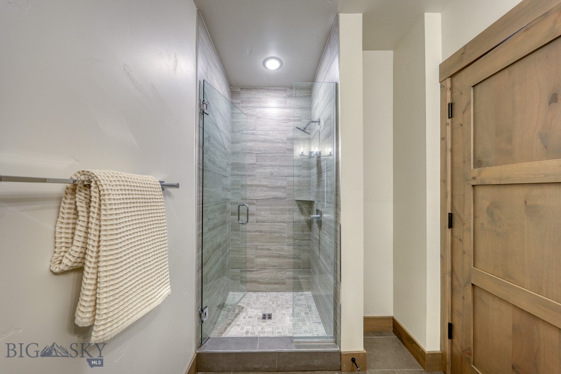 2D Summit View - 403D