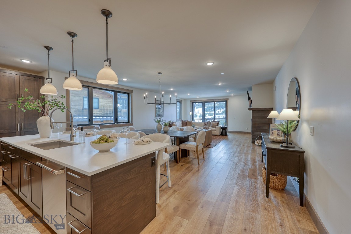 2D Summit View - 403D