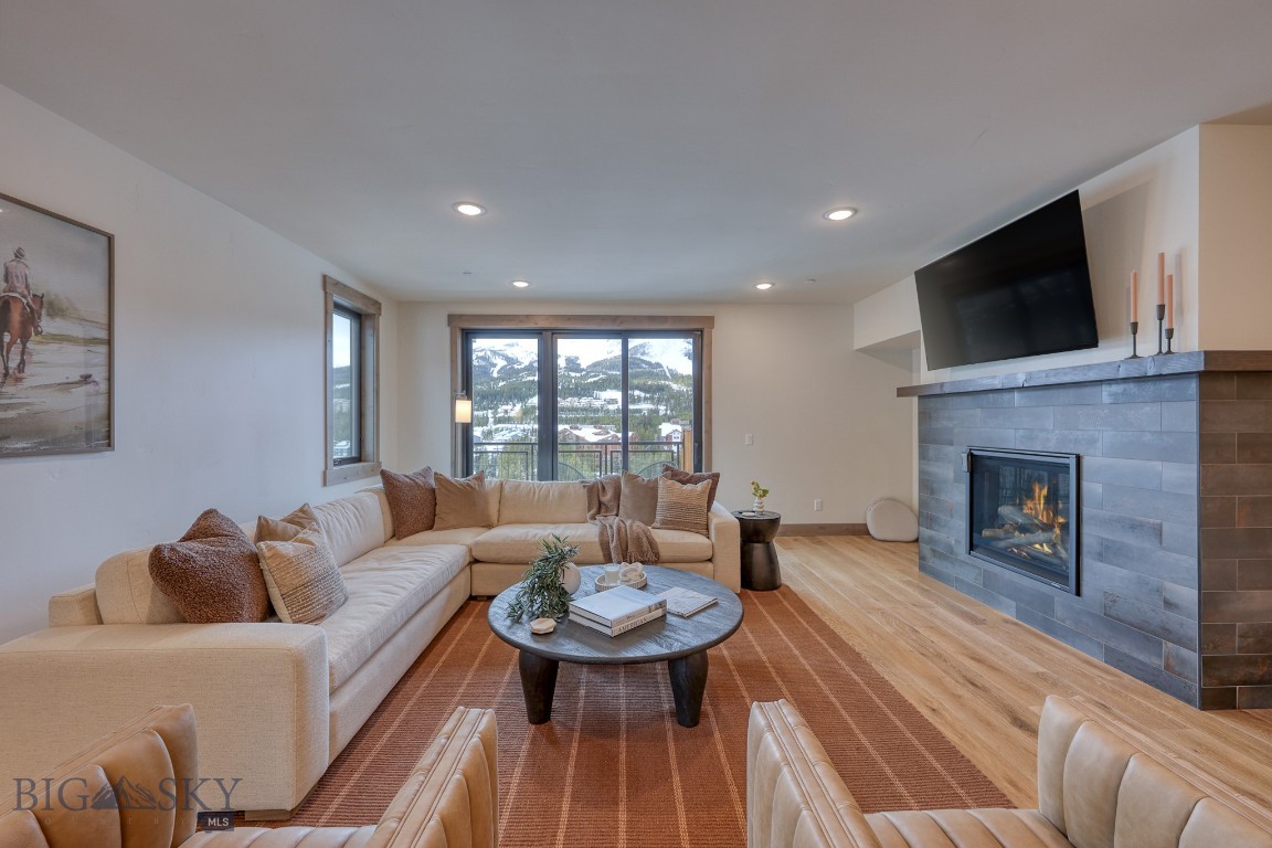 2D Summit View - 403D