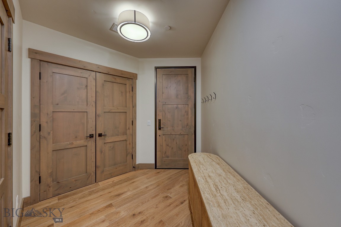 2D Summit View - 403D