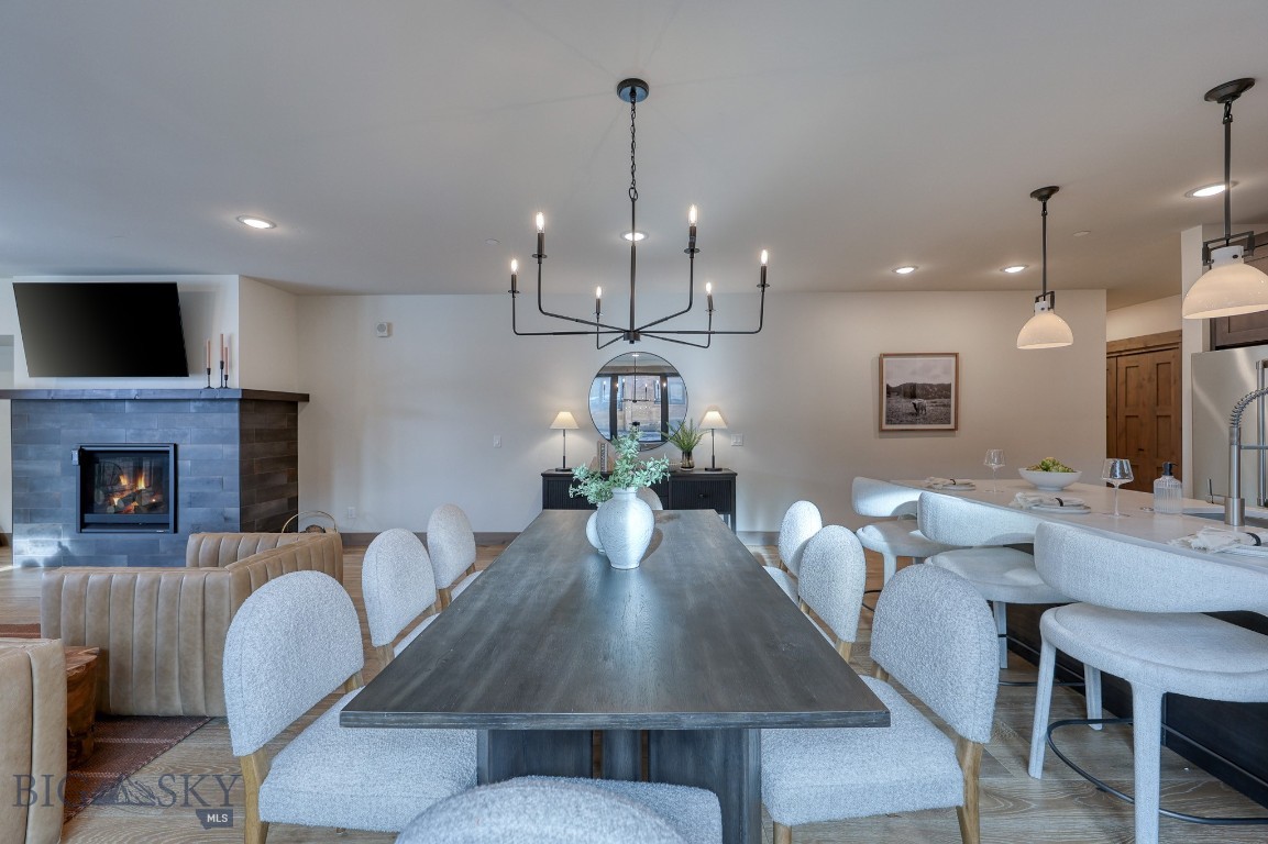 2D Summit View - 403D