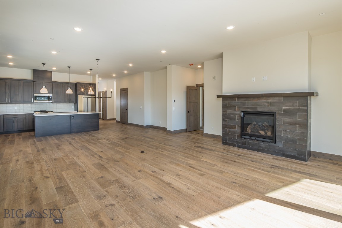 2D Summit View - 502D