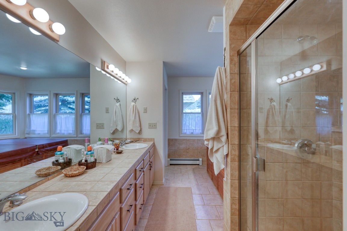 2780 Bobtail Horse Road
