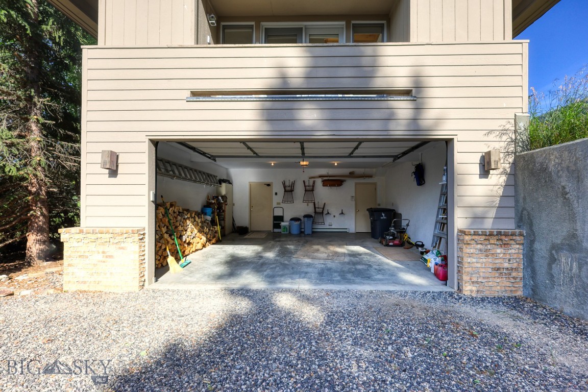 2780 Bobtail Horse Road