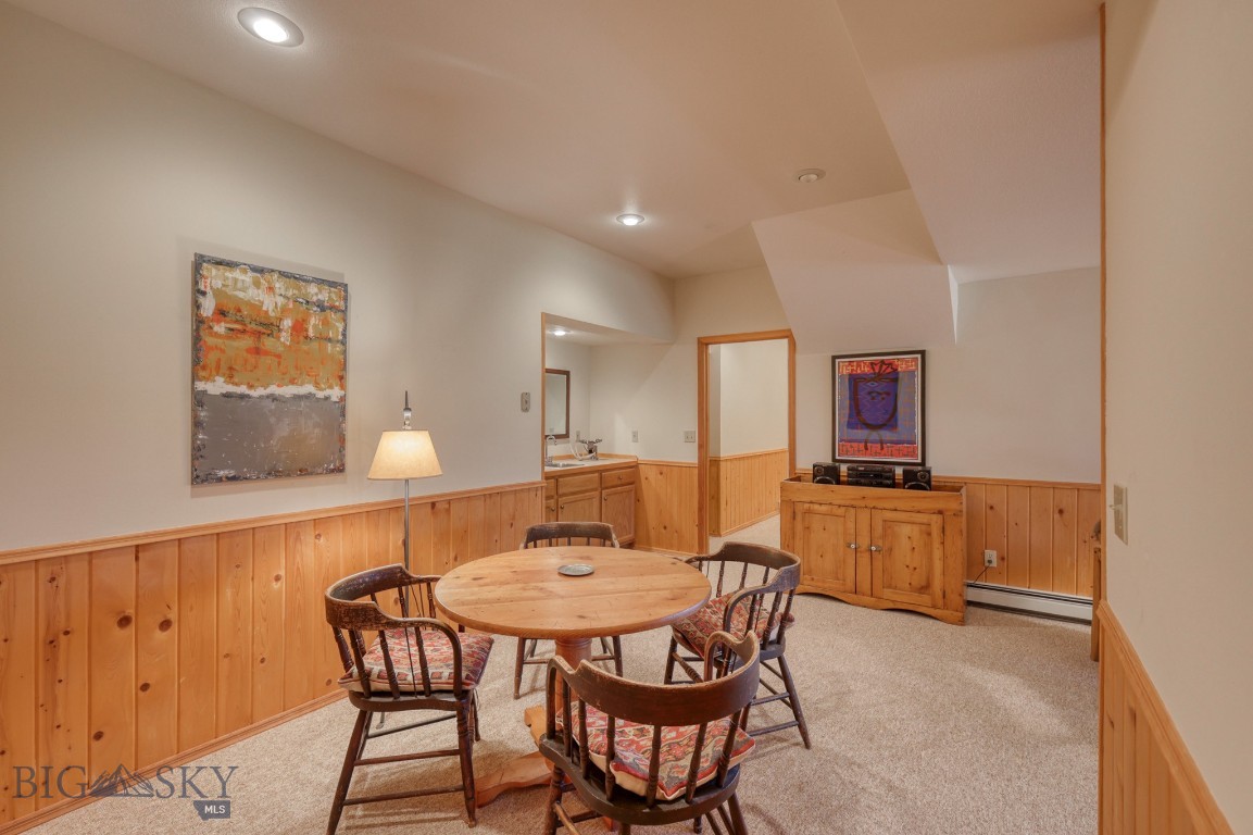 2780 Bobtail Horse Road