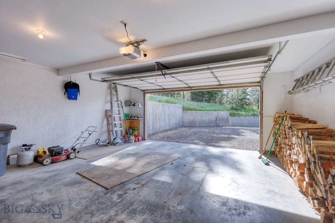 2780 Bobtail Horse Road