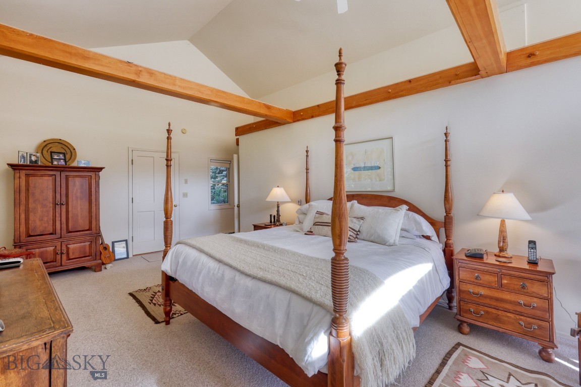2780 Bobtail Horse Road