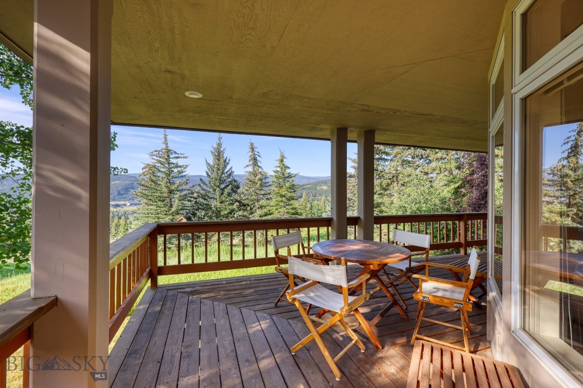 2780 Bobtail Horse Road