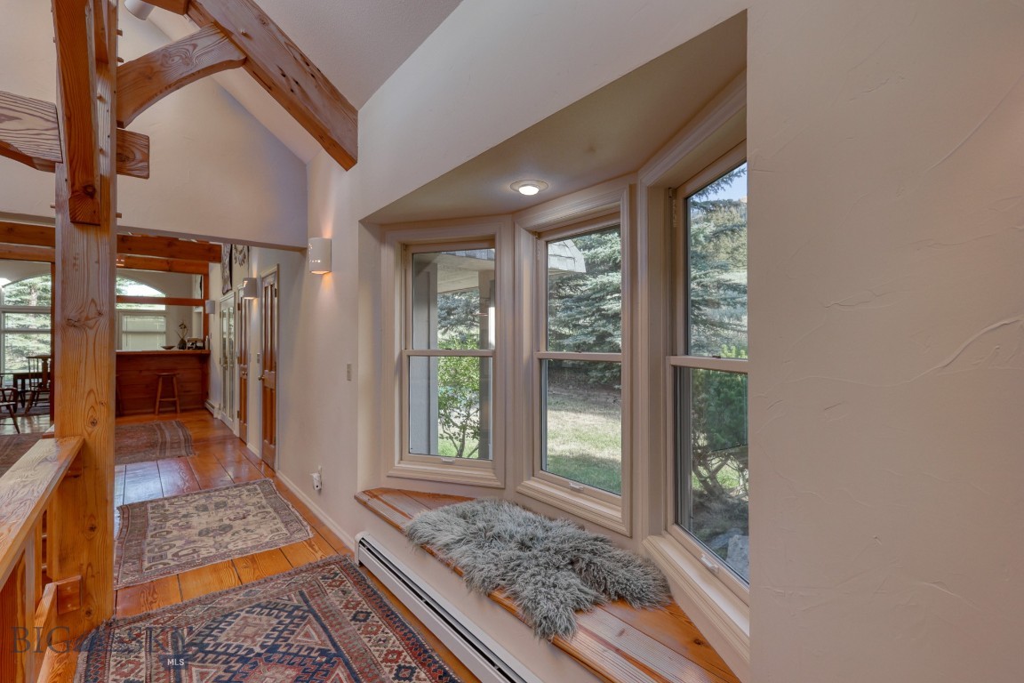 2780 Bobtail Horse Road
