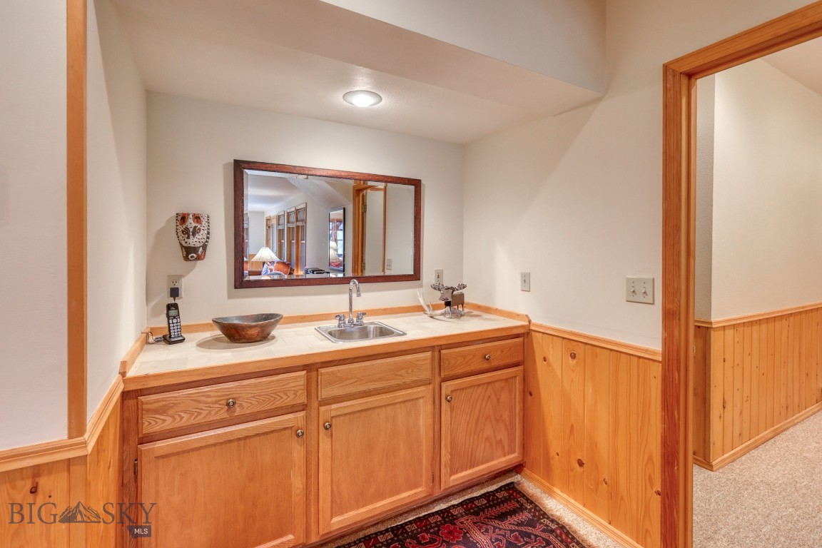 2780 Bobtail Horse Road