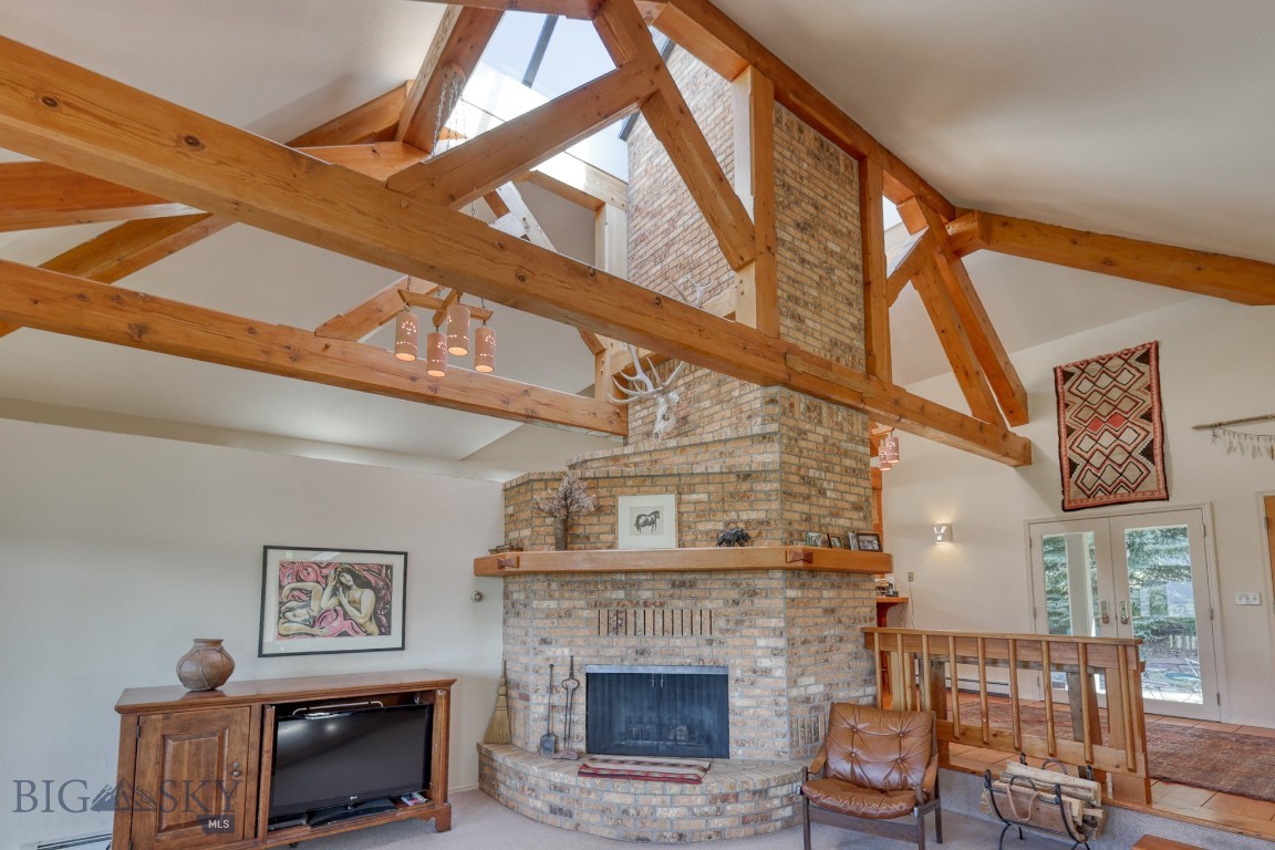 2780 Bobtail Horse Road