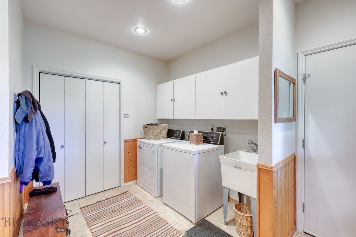 2780 Bobtail Horse Road