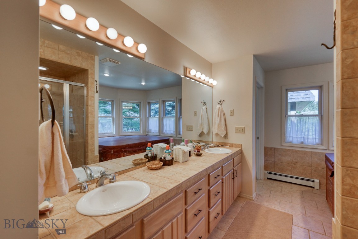 2780 Bobtail Horse Road