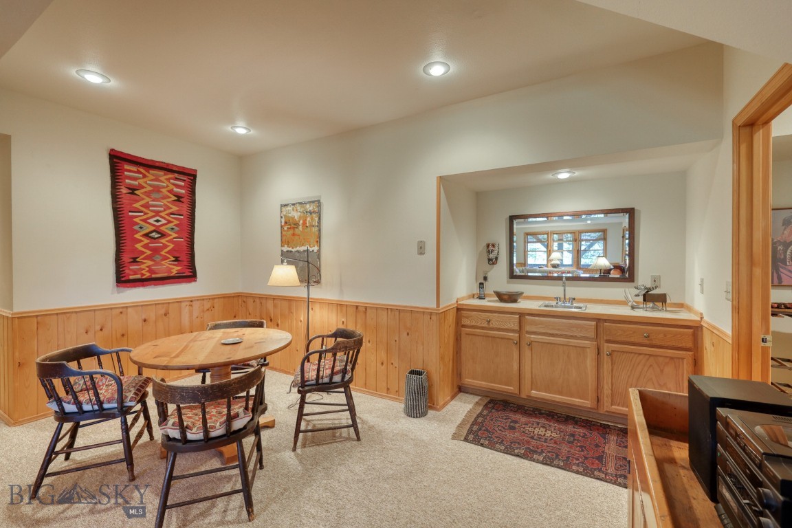 2780 Bobtail Horse Road