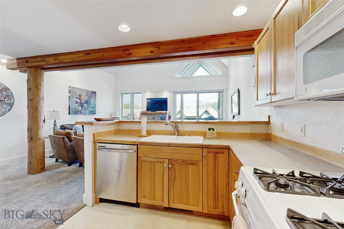 6 Saddle Ridge Road I-2