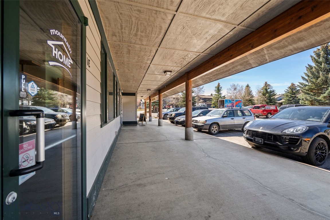 115 Aspen Leaf Drive 1E