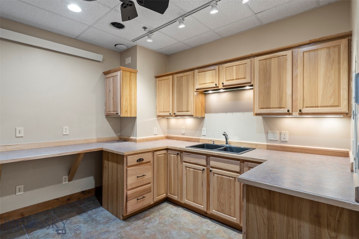 115 Aspen Leaf Drive 1E