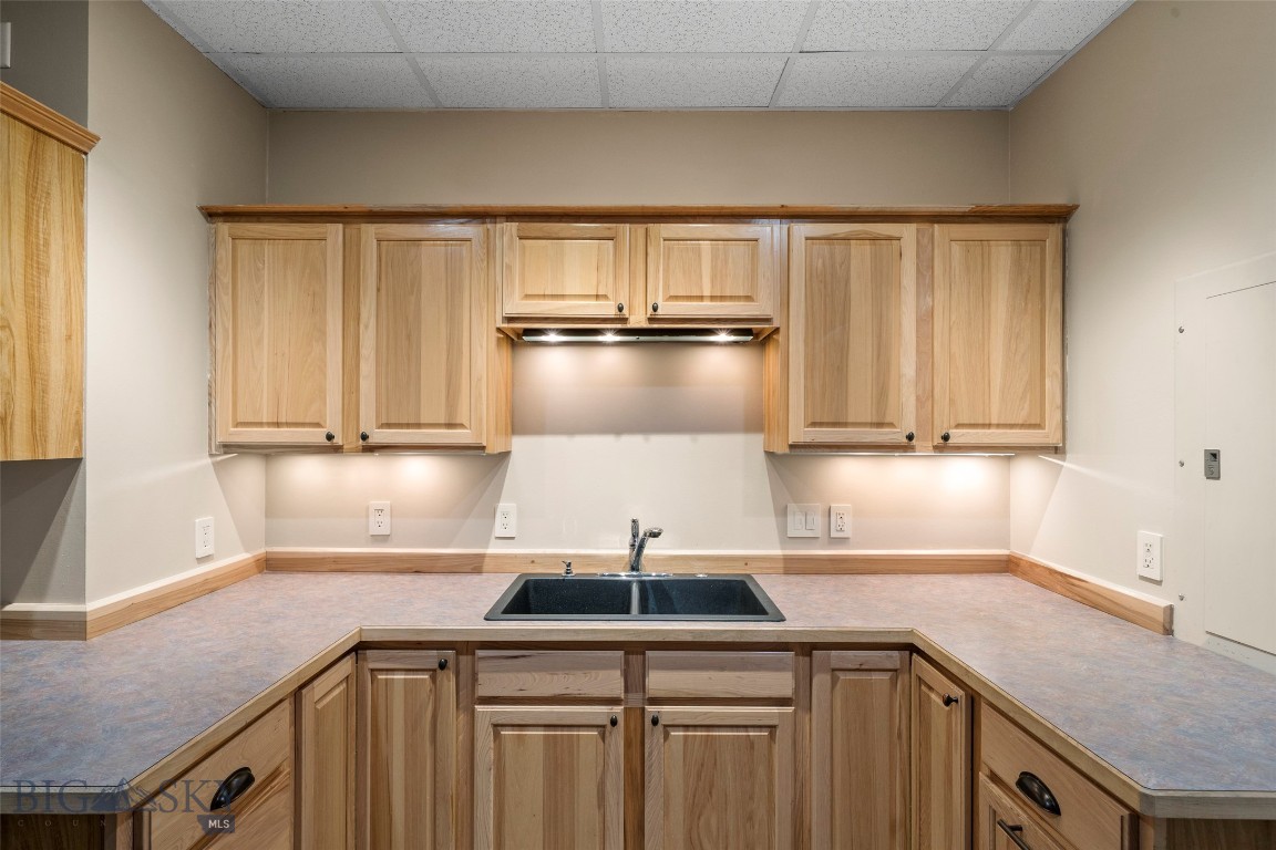 115 Aspen Leaf Drive 1E