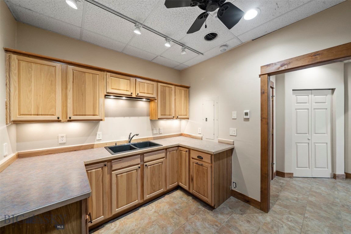 115 Aspen Leaf Drive 1E