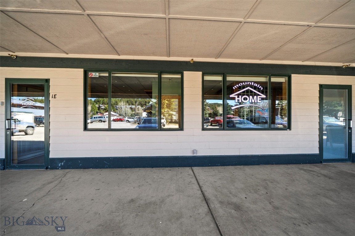 115 Aspen Leaf Drive 1E