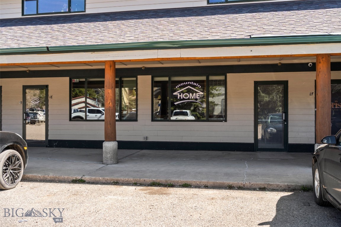 115 Aspen Leaf Drive 1E