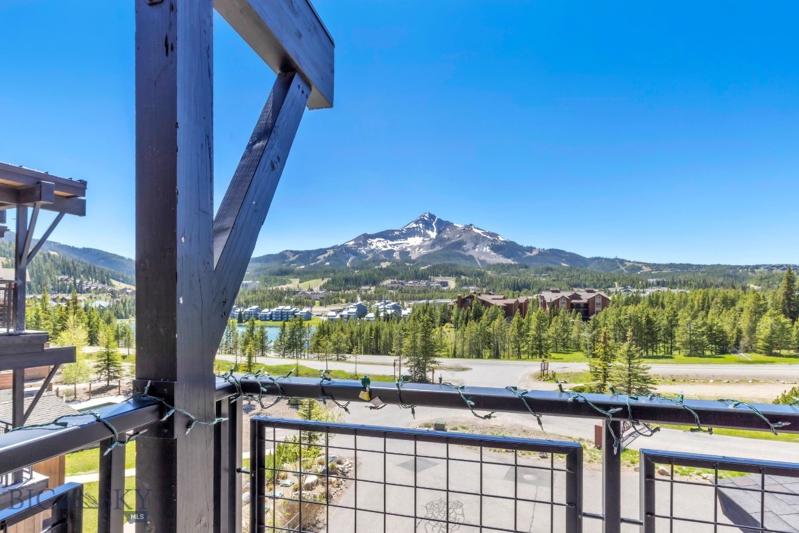 2C Summit View Dr 303